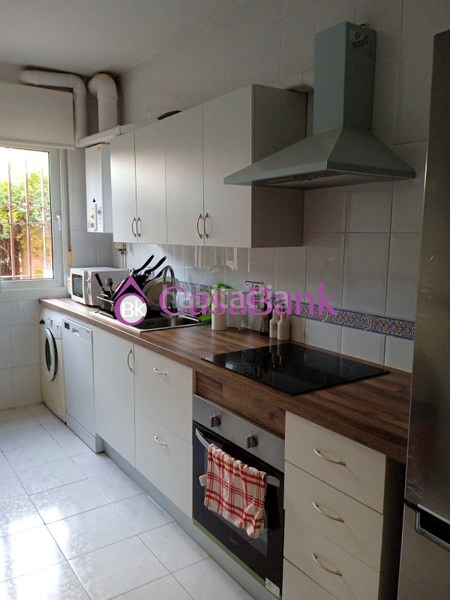 Foto a74ebb80-0ea4-46d9-a848-39e00f8f3472. Piso ref. 27209 zona carrefour sierra . precioso piso exterior amueblado , para entrar a vivir directamente , en planta baja con precio en Córdoba