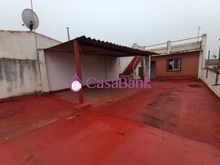 Maison à Centro. Ref. 27728 zona san pedro. gran casa independiente de dos planta