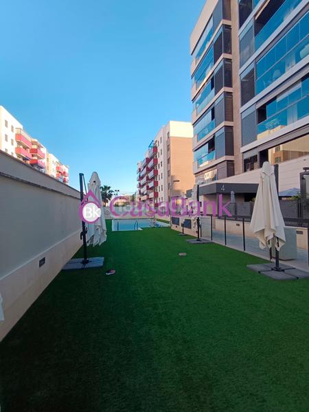 Foto 116b0ed2-598e-40b8-a9b4-4e148c894398. Piso ref. 27869 zona hipercor. precioso y espectacular piso exterior seminuevo(año 2020), en urbanizacion con jardines, piscina y bicic en Córdoba