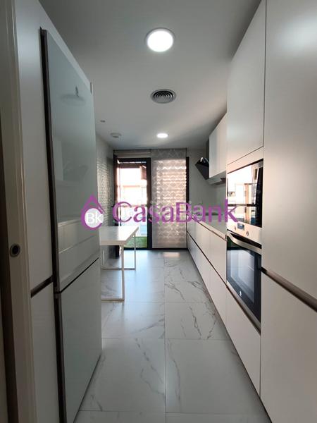 Foto 669707d2-3f22-4251-8f46-e324d6e8baef. Piso ref. 27869 zona hipercor. precioso y espectacular piso exterior seminuevo(año 2020), en urbanizacion con jardines, piscina y bicic en Córdoba