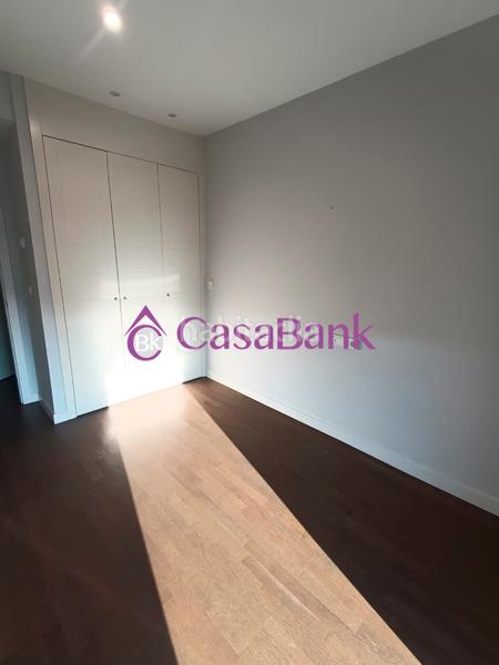 Foto 7d79324c-c6bd-4828-ba00-f9d808801161. Piso ref. 27869 zona hipercor. precioso y espectacular piso exterior seminuevo(año 2020), en urbanizacion con jardines, piscina y bicic en Córdoba