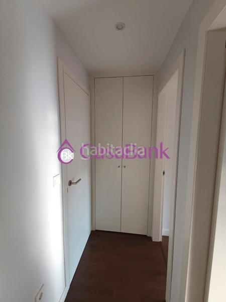 Foto eee56f3b-e807-4d6f-8625-3fe428dbc93c. Piso ref. 27869 zona hipercor. precioso y espectacular piso exterior seminuevo(año 2020), en urbanizacion con jardines, piscina y bicic en Córdoba