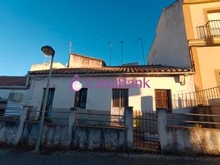 Casa  Calle catalina castro. Ref. 27892 zona cerro muriano, proxima a la plaza de andalucia y