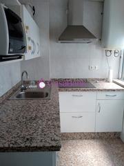 Appartement à Viñuela - Rescatado. Ref. 27920 en plena avda de barcelona. amplio piso exterior con