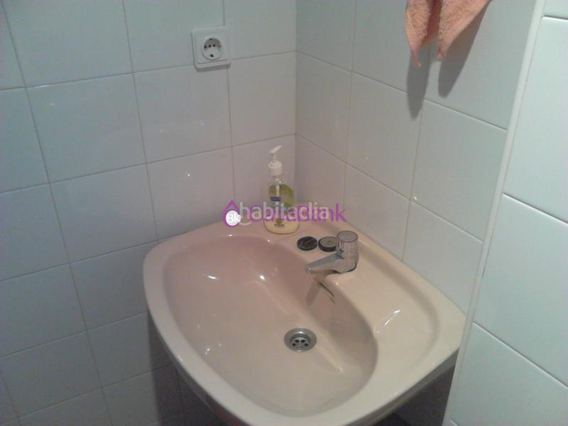 Foto 1a030b3d-387e-4f6e-bedf-de71167105ab. Local comercial ref. 26368 zona pleno Centro. local de 170m2 a pie de calle con un baño, un split, escaparate con persiana. precio: 220.000€. en Córdoba