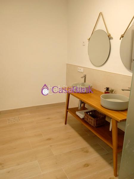 Foto 7a23b3a1-2f61-4230-ae9e-9b627d55c64a. Piso ref. 27933 zona san basilio. ubicacion fantastica a un paso de la mezquita. precioso y coqueto piso exterior amueblado, con reform en Córdoba