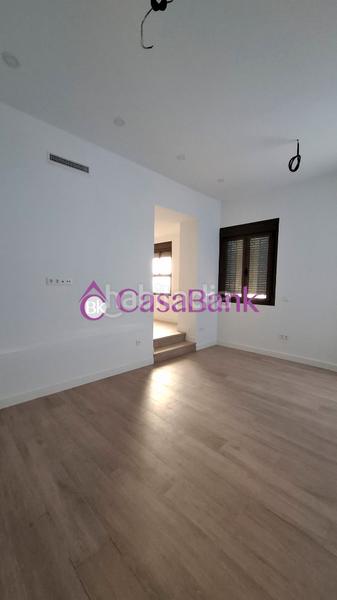 Foto c876f7bb-b0d3-45f7-a28e-5a42a7e8305a. Location appartement dans Centro Córdoba