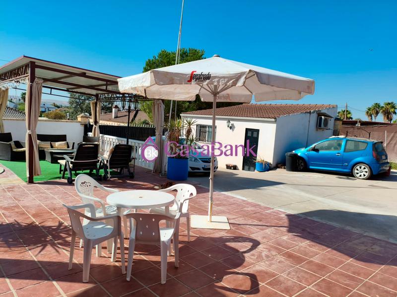 Foto 99de4956-8990-4416-8753-5403a3904b7e. Casa amb piscina a El Higuerón Córdoba