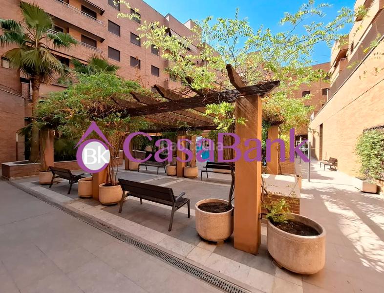 Foto b0901c62-4875-416d-be63-3032f7a00858. Appartamento con riscaldamento parcheggio piscina in Córdoba