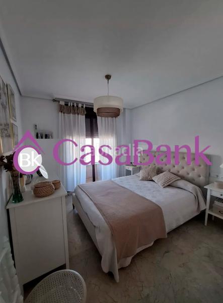 Foto b5398c9f-208a-496c-85b3-26636eeffa2a. Appartamento con riscaldamento parcheggio piscina in Córdoba