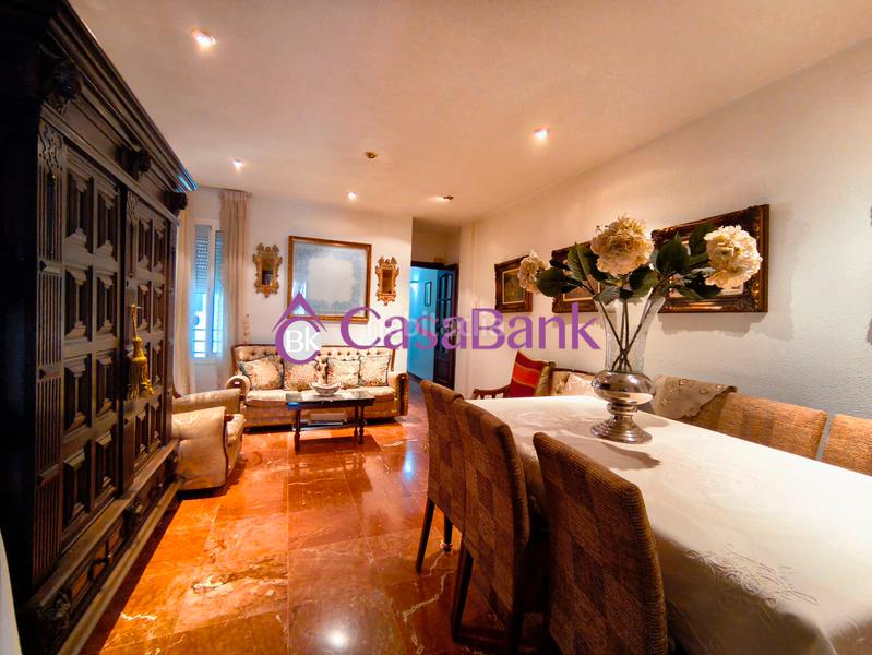 Foto 225faeb2-b785-431f-bdd7-aefea41cbed4. Appartamento in Ciudad Jardín - Zoco Córdoba