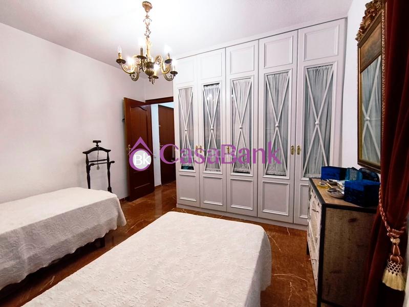 Foto 709bd1ff-0e6e-4222-8d59-cc057d84df3f. Appartamento in Ciudad Jardín - Zoco Córdoba