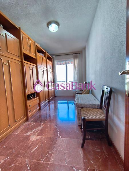 Foto cb75ef2e-e817-42d1-965f-4598ac73a093. Appartamento in Ciudad Jardín - Zoco Córdoba