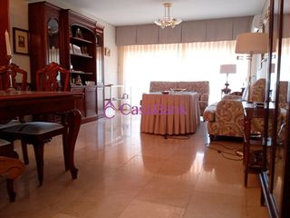Rent Flat  Doctor marañón. Ref. 28126 zona marañon. exclusivamente para estudiantes. dispon