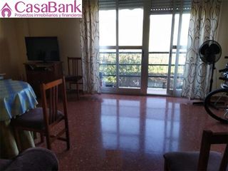 Pis en Poniente-Norte - Miralbaida - Parque Azahara. Ref. 24421 zona miralbaida . piso exterior conservado con cocher