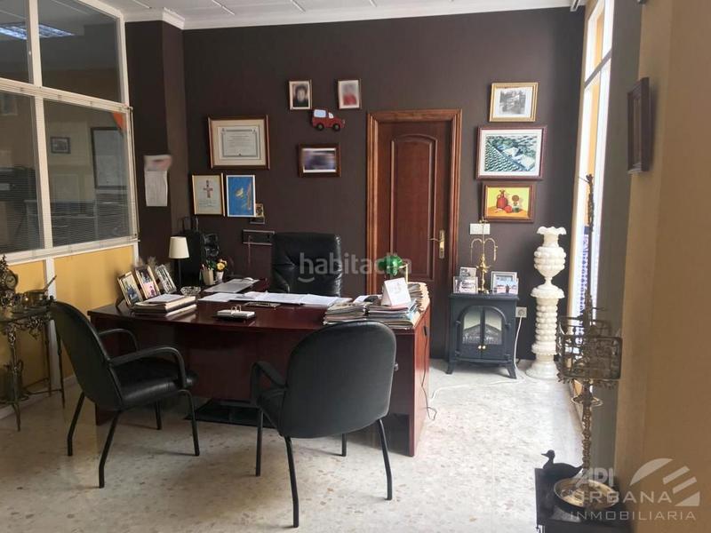 Foto e532e8a7-1417-4cfc-9264-9c77e5c575cf. Lloguer local comercial a San Francisco Lucena