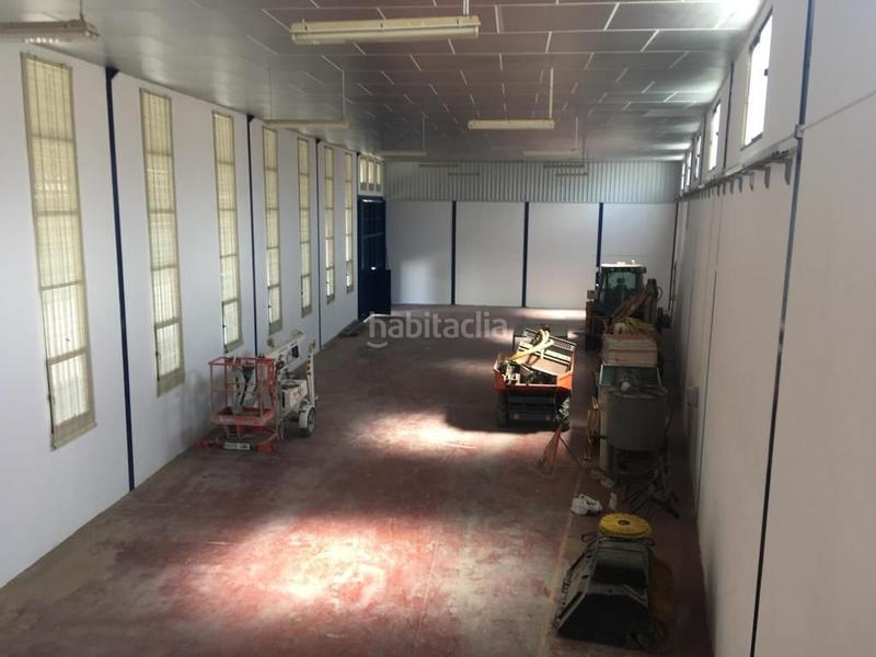 Foto a2c6f8b4-d001-4e1e-a8bc-220e07fc964d. Bâtiment à usage industriel dans Poleares Lucena