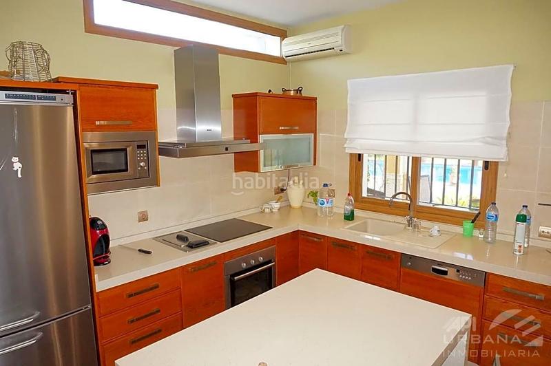 Foto 544bbfc1-314e-4117-9cf6-08a0a3630c59. Casa amb piscina a Las Vegas - Campoaras Lucena