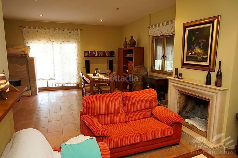 Foto 9f00fa0e-d9ee-45cb-b360-42093f5123cc. Casa amb piscina a Las Vegas - Campoaras Lucena