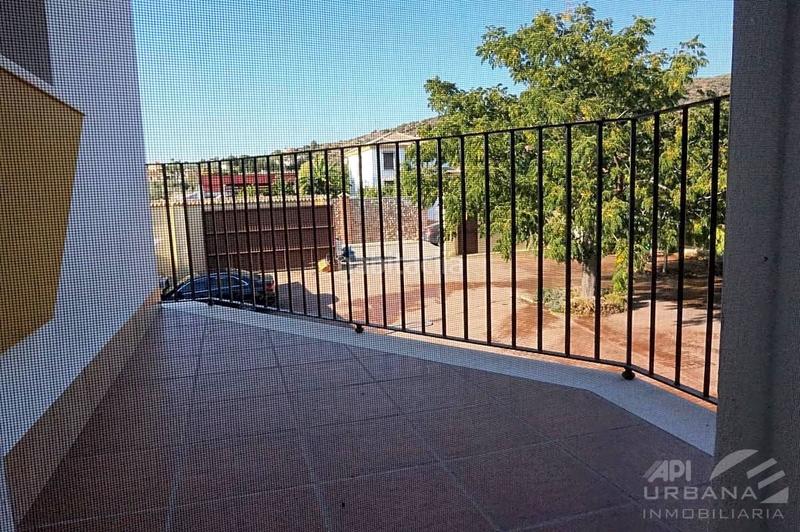 Foto de8a1a2b-00fa-459a-aad1-e14f81da6e42. Casa amb piscina a Las Vegas - Campoaras Lucena