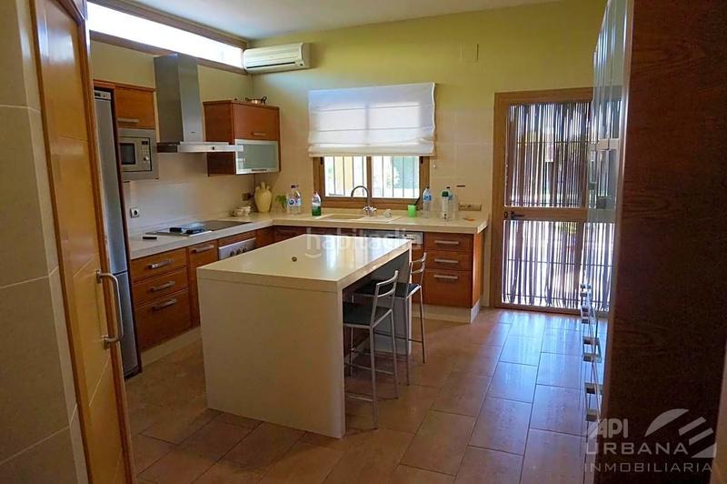 Foto debb5c71-422c-48ec-80fc-5b4a9b907bdf. Casa amb piscina a Las Vegas - Campoaras Lucena