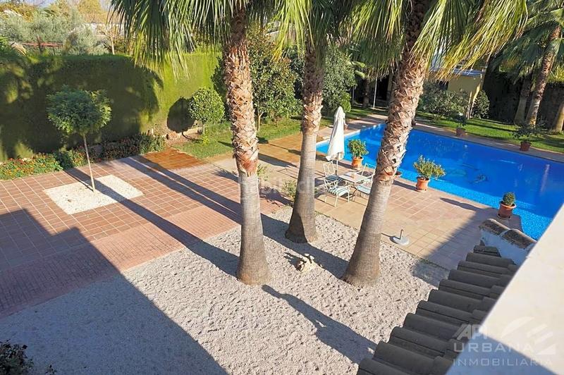 Foto e03706f6-aa2a-4294-9c96-0c9ac2fe1741. Casa amb piscina a Las Vegas - Campoaras Lucena