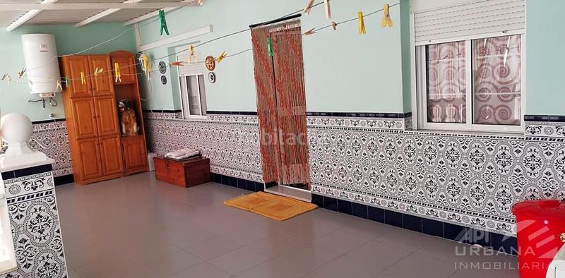 Foto b035a930-d9e7-463d-a3cb-a6925b4a2f14. Casa en Nueva Carteya