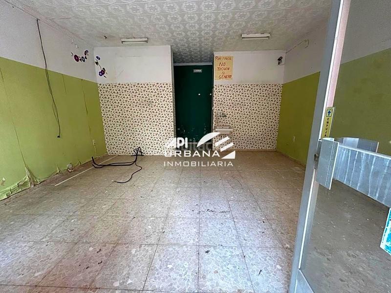 Foto 386ad2c4-8f85-4fec-94d0-3b016fc94bbe. Locale commerciale in Centro Lucena