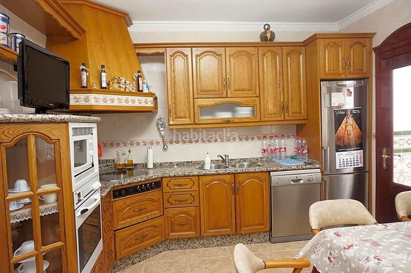 Foto a0a95a87-37bc-4834-be55-b0ab4d2e0abc. Casa en Centro Lucena