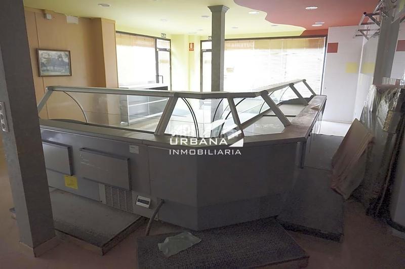 Foto 51ab2b80-a981-4168-9236-b9195d67c8b0. Lloguer local comercial a San Francisco Lucena