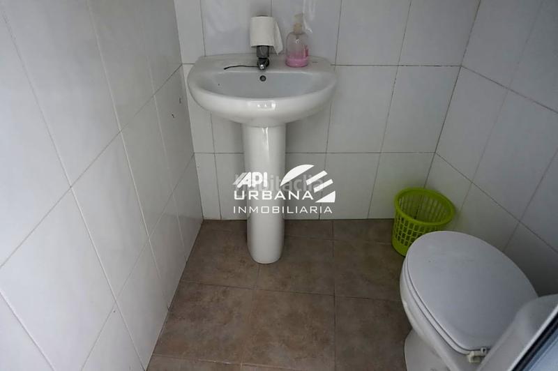 Foto 4ffc78f0-6ec6-4c79-ade8-3b1bbc5bd40e. Location local commercial dans San Francisco Lucena