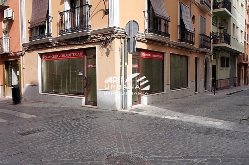 Foto 61c5a526-da07-48a2-abd6-dc3f1c0f399b. Location local commercial dans San Francisco Lucena