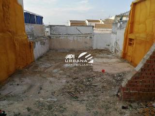 Terreno residencial en El Carmen - La Barrera. Este terreno se encuentra en calle indiano, 14900, lucena, córdo