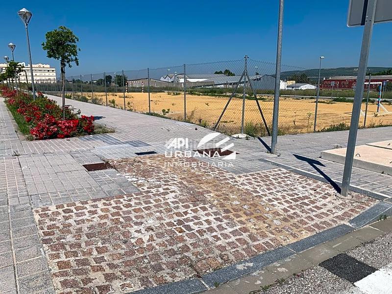 Foto f945e8cb-980d-4167-8b8b-cbe1ca671ac6. Terrain résidentiel dans Poleares Lucena