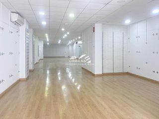 Local Comercial a Calle el Peso