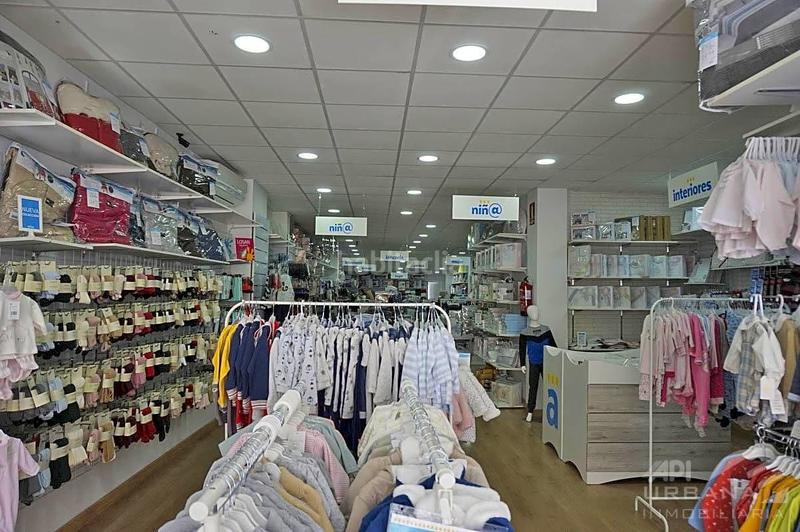 Foto a64f68ee-8a5c-430d-8cb5-f89b91385247. Local comercial en Centro Lucena