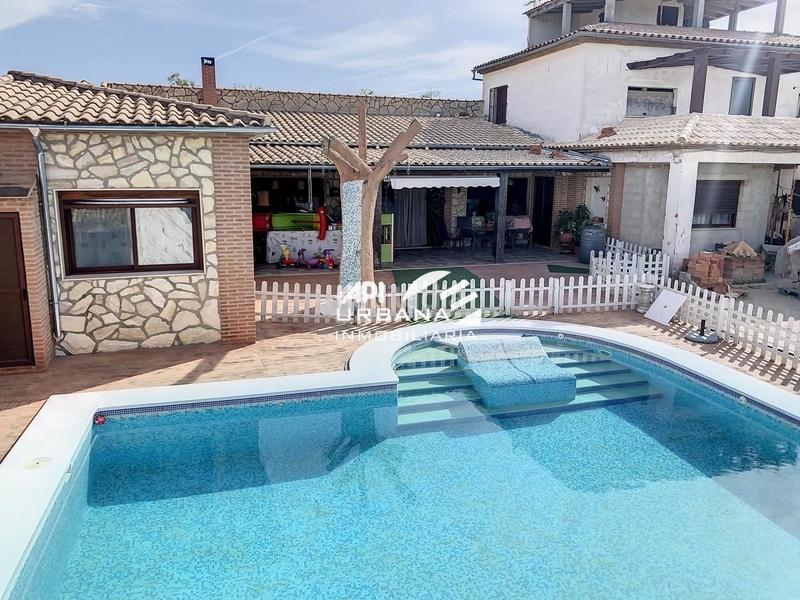 Foto 1e64cfbc-54c3-40c3-8417-2ba66e085b5b. Casa amb piscina a Poleares Lucena