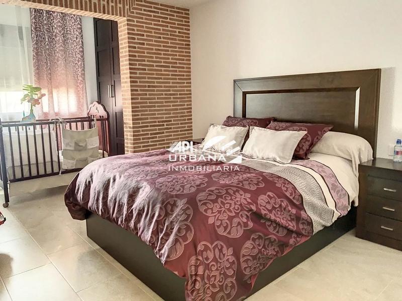 Foto 30deabe8-4547-48fc-8805-536b715e6ad6. Casa amb piscina a Poleares Lucena