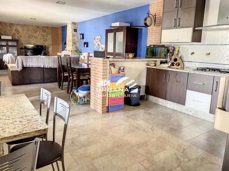 Foto 8c23698c-037b-4a94-8f6f-5c7621062d1d. Casa amb piscina a Poleares Lucena