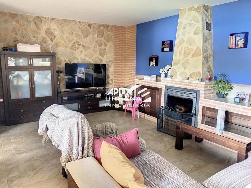 Foto cda76afb-4344-474c-b1c6-42e4a8533b9a. Casa amb piscina a Poleares Lucena