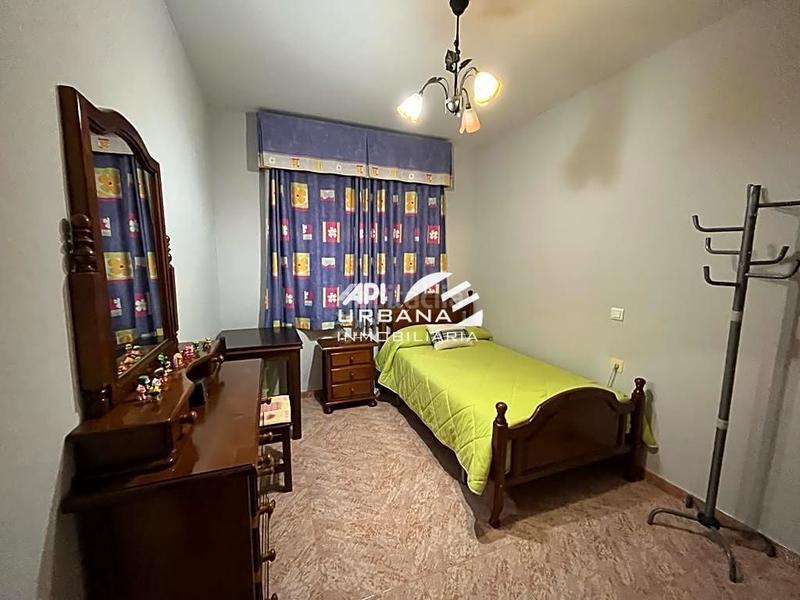 Foto fb916ee4-dded-481c-9b9a-a392f54514fa. Casa amb aparcament a Navas del Selpillar Lucena
