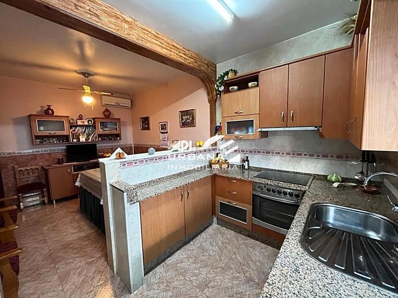Foto 70fa73d1-94cf-4cd5-9bf6-a417e1fbf688. House with parking in Navas del Selpillar Lucena