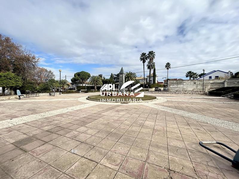 Foto ee805531-79c8-40b8-a84a-07959d08cbb3. Terreno residenziale in La Calzada Lucena