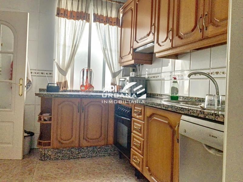 Foto 47a1db81-f9a5-4258-b82e-ed6a187fdf8d. Piso en Centro Lucena