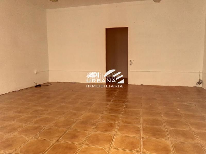 Foto 1e546a52-952b-4a2b-afc3-67ae18ea8304. Business premise in Centro Lucena
