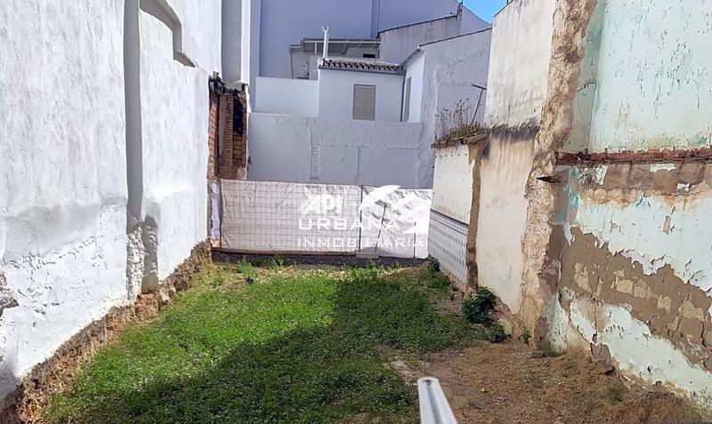 Foto 9afdf900-b8e7-41a9-b17c-45cc977a277d. Wohngrundstück in Centro Lucena