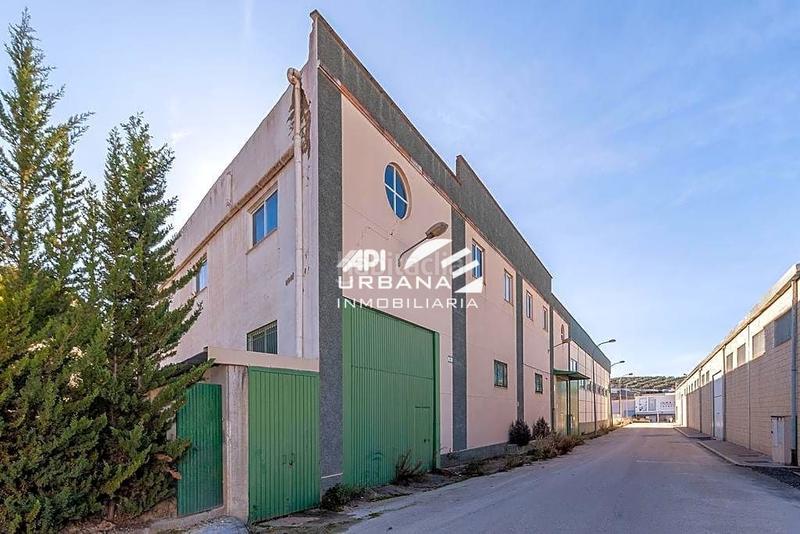 Foto 8cdfefed-abda-47f4-a8ff-e9e385b4c858. Bâtiment à usage industriel dans El Valle Lucena