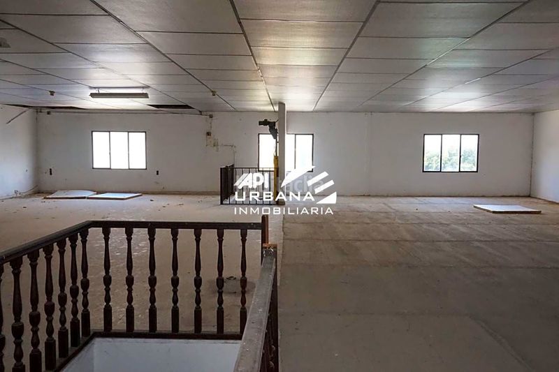 Foto fcaa01fb-d824-430b-aba5-8624a0657862. Nave industrial en El Valle Lucena