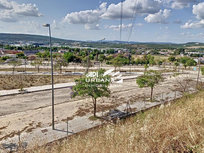 Foto f94842ca-4097-43b6-b638-f494decd38f8. Terreno residencial magnifico terreno urbano que se encuentra en cm los poleares , 14900, , córdoba. es un terreno que tiene 453 m2 de superfic en Lucena
