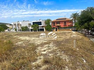 Terreny residencial  Calle sierra nevada. Este terreno se encuentra en calle sierra nevada, 14900, lucena,
